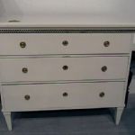 183 3312 CHEST OF DRAWERS